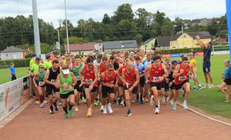Start zum Hauptlauf (Foto: Oliver Neswadba)