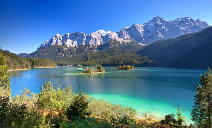 Eibsee mit Zugspitze (Foto: stock.adobe.com/Jenny Sturm)