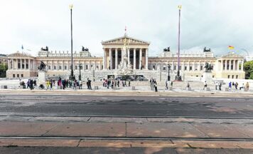 Parlamentarische Bürgerintiative: Arbeiterkammer und ÖGB Oberösterreich sammeln weiter Stimmen