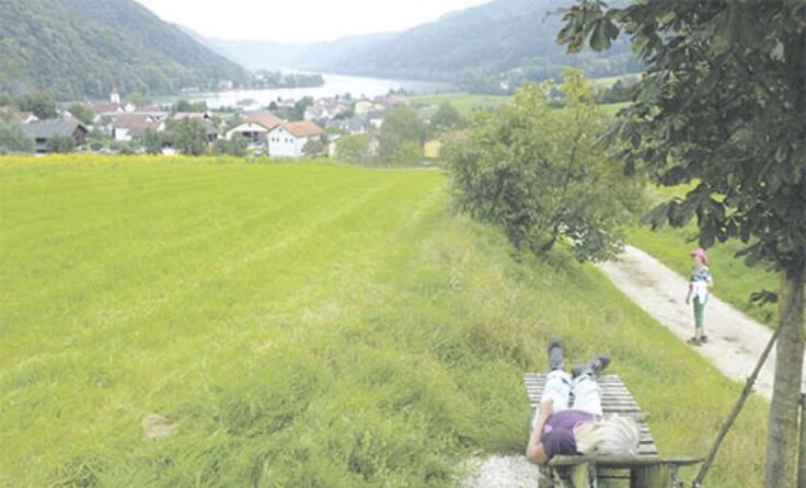 Donaurastplatz mit Blick auf Kasten