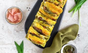 Herzhaftes Pesto Zupfbrot mit Speck & Käse
