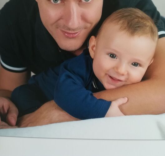 Das süßeste Babyfoto - Leon Alexander  aus Linz