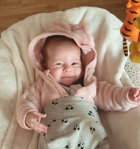 Das süßeste Babyfoto - Emma Sophie  aus Vöcklabruck