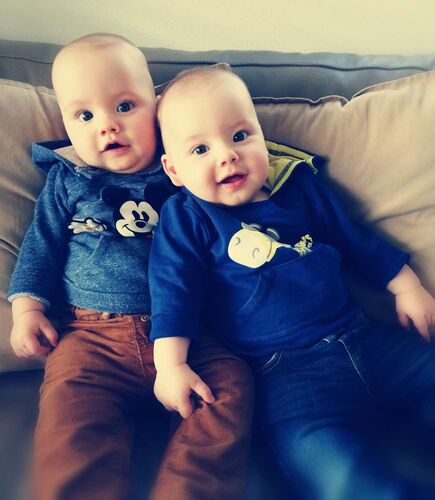 Das süßeste Babyfoto - Felix u. Florian  aus Grieskirchen