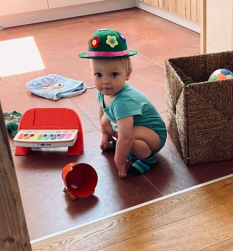 Das süßeste Babyfoto - August  aus Wels