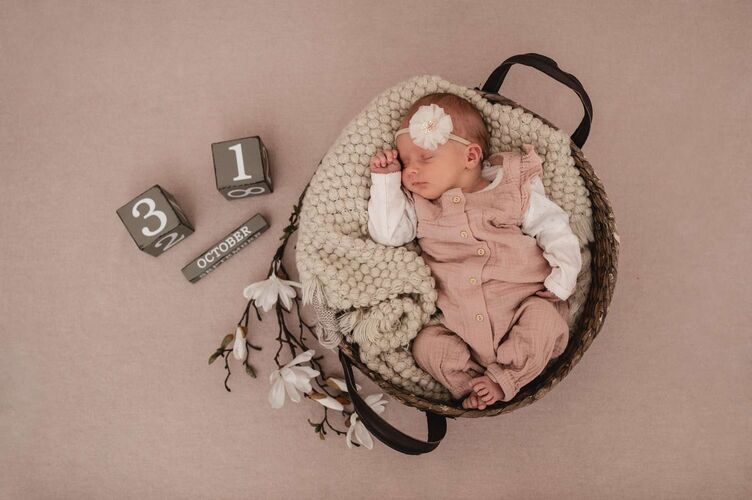 Das süßeste Babyfoto - Flora aus Rohrbach