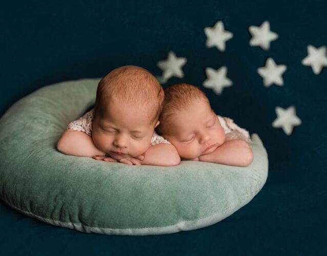 Das süßeste Babyfoto - Livia und Amalia aus Vöcklabruck