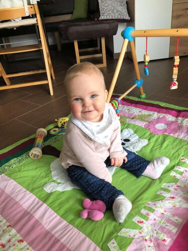 Das süßeste Babyfoto - Annika aus Vöcklabruck