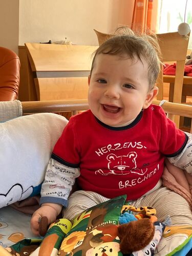 Das süßeste Babyfoto -  Anton aus Grieskirchen