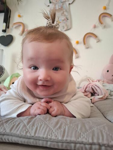 Das süßeste Babyfoto -  Naomi aus Linz