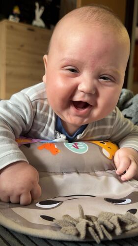 Das süßeste Babyfoto -  Leano Aurelio aus Grieskirchen