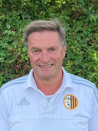Ehrenamt 2022 - Johann Sternbauer  ( USV Neuhofen ) aus Ried