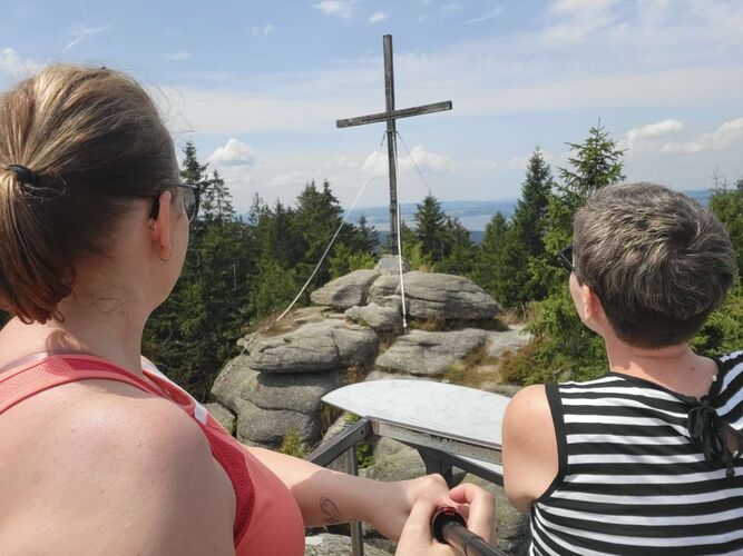 Tips Gipfelstürmer - Wanderschwestern Bettina & Sonja - Bärenstein (1077m)