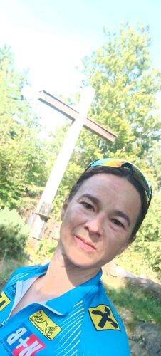 Tips Gipfelstürmer - Barbara - Gipfelkreuz Lichtenberg (927m)