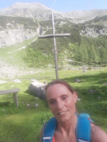 Gipfelstürmer 2024 - Claudia - Brunnsteiner See mit Kreuz