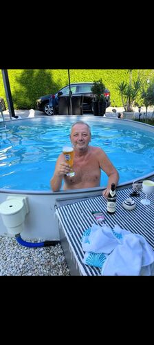 Cool am Pool - Monika aus Eferding