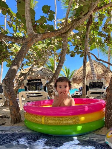 Cool am Pool - Timea aus Amstetten