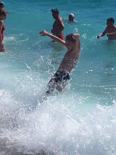 Cool am Pool - Gertraud aus Linz