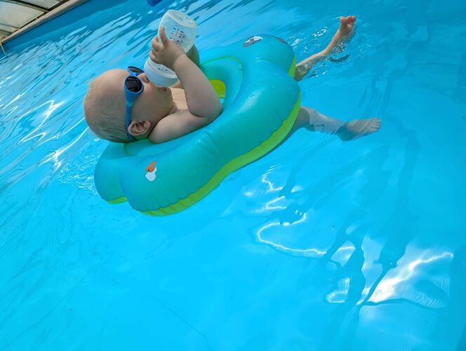 Cool am Pool - Jonas aus Rohrbach