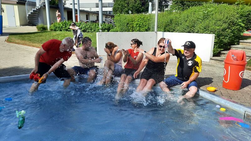 Cool am Pool - Evelin aus Kirchdorf