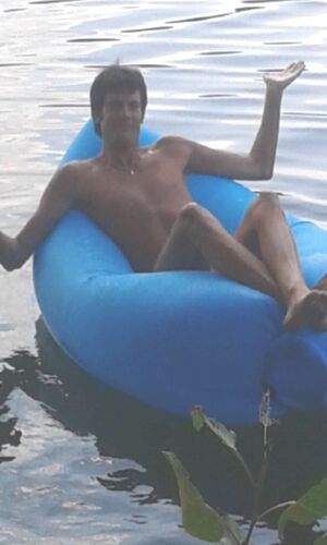 Cool am Pool - Vera aus Amstetten