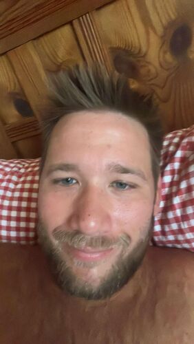 Cool am Pool - Andreas aus Wels