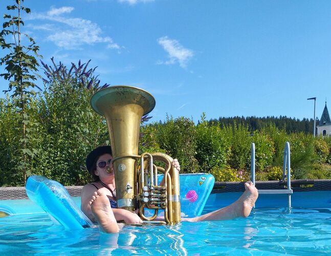 Cool am Pool - Daniela aus Freistadt