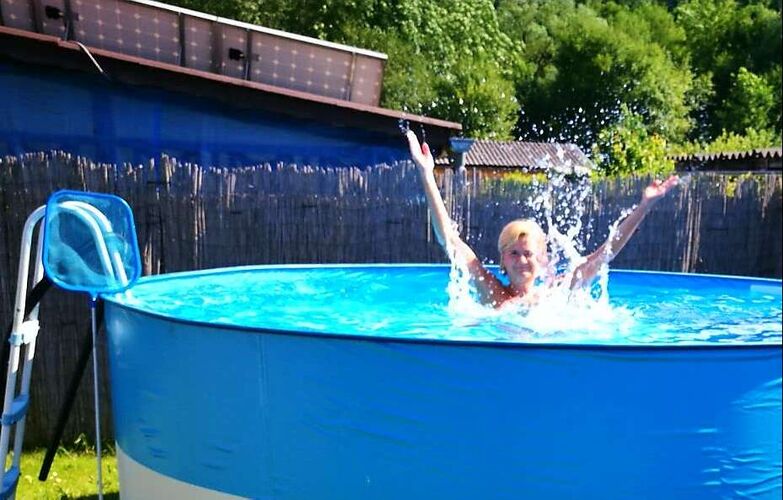 Cool am Pool - Alessandra aus Wels