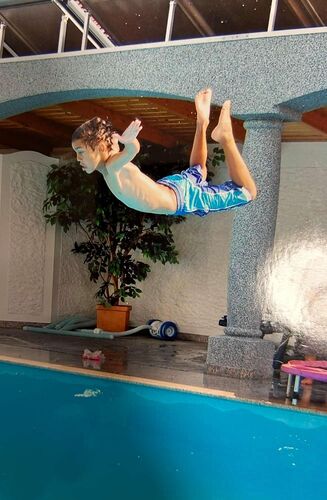 Cool am Pool - Leopold aus Perg