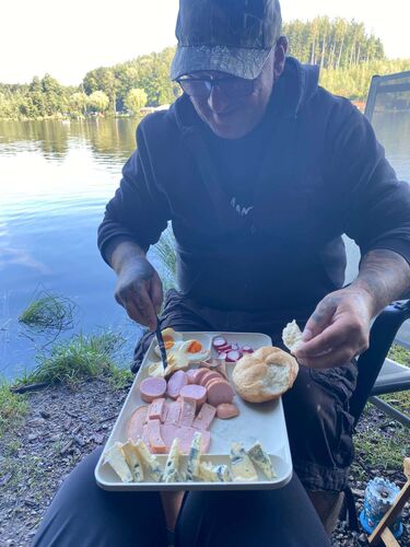Cool am Pool - Belinda aus Vöcklabruck