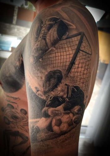 Das coolste Tattoo - Mario  aus Urfahr-Umgebung