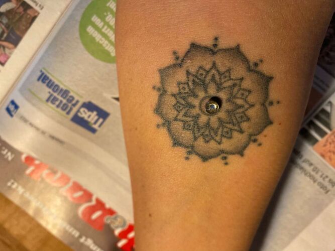 Das coolste Tattoo - Birgit  aus Gmunden