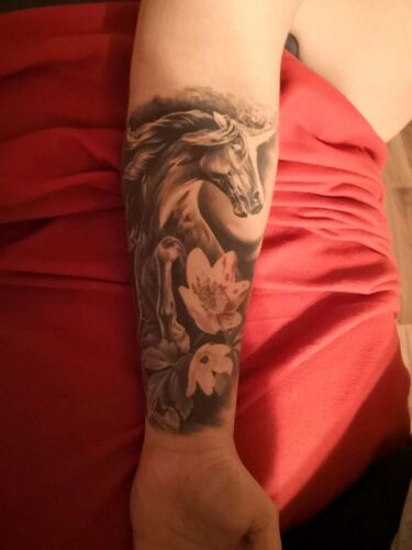 Das coolste Tattoo - Jasmine aus Vöcklabruck