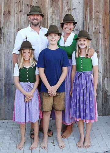 Trachtenvoting - Michaela  aus Gmunden