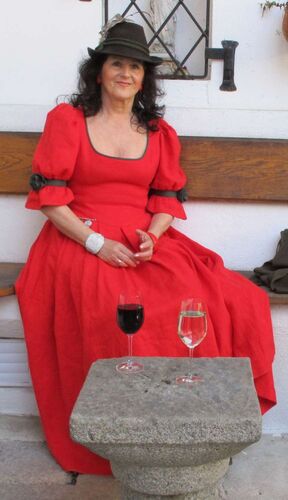 Trachtenvoting - Elfi aus Linz-Land