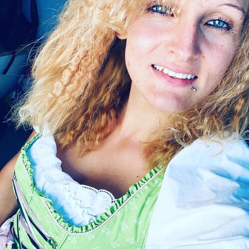 Trachtenvoting - Stephanie  aus Wels