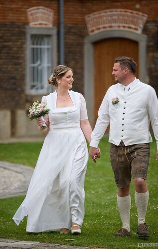 Trachtenvoting - Pia aus Linz-Land