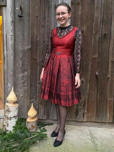 Trachtenvoting - Jennifer aus Linz-Land