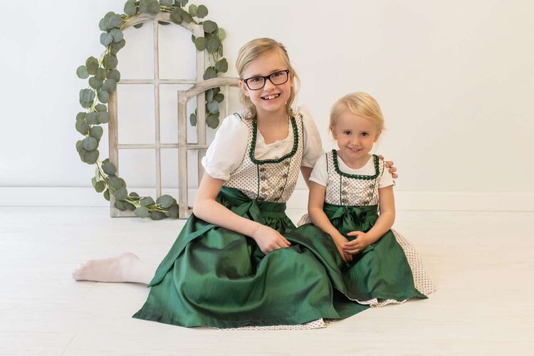 Trachtenvoting - Simona  aus Linz-Land