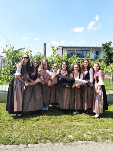 Trachtenvoting - Sara aus Amstetten