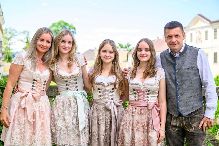 Trachtenvoting - Anita aus Linz-Land