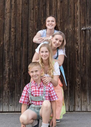 Trachtenvoting - Familie aus Ried