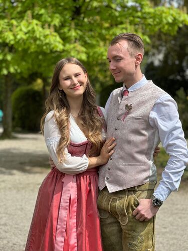 Trachtenvoting - Naomi aus Vöcklabruck