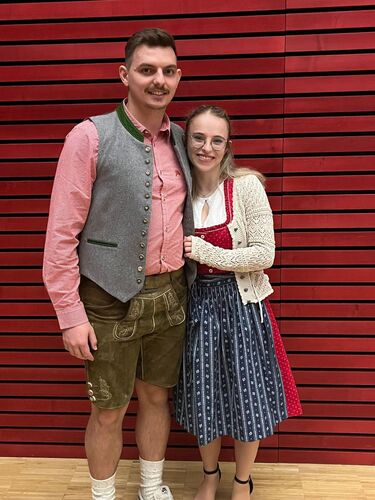 Trachtenvoting - Carina aus Urfahr-Umgebung