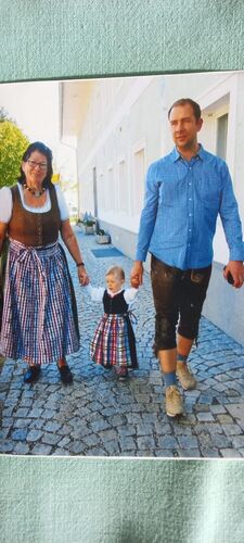 Trachtenvoting - Karin aus Linz-Land