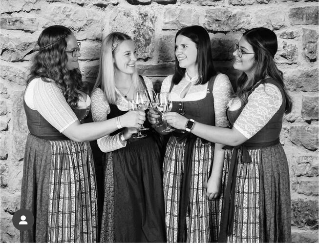 Trachtenvoting - Lorena aus Braunau