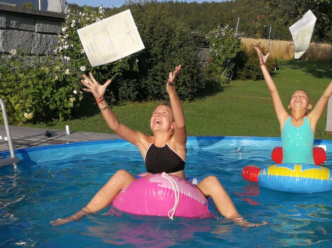 Zeig's Zeignis - Louisa und Lena aus Ried