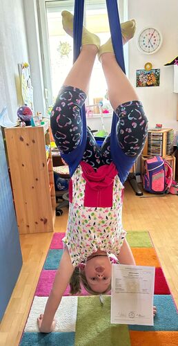 Zeigs Zeignis - Laura aus Linz