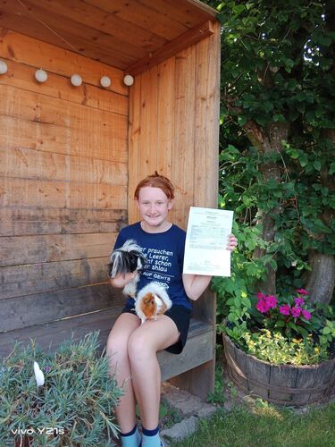 Zeigs Zeignis - Laura aus Linz-Land