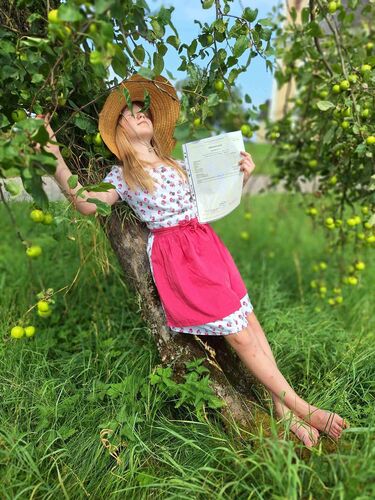 Zeigs Zeignis - Lara aus Grieskirchen